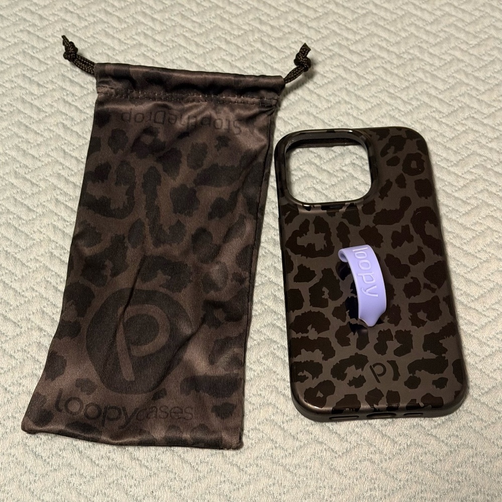 LOOPY CASES Midnight Leopard IPHONE 14 PRO Case w/ Lavender Leopard Loop Righty